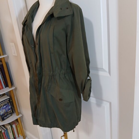 a.n.d Eawy Utility Parka Jacket Women’s Small Green Hidden Hood Drawstring Waist - Picture 3 of 9